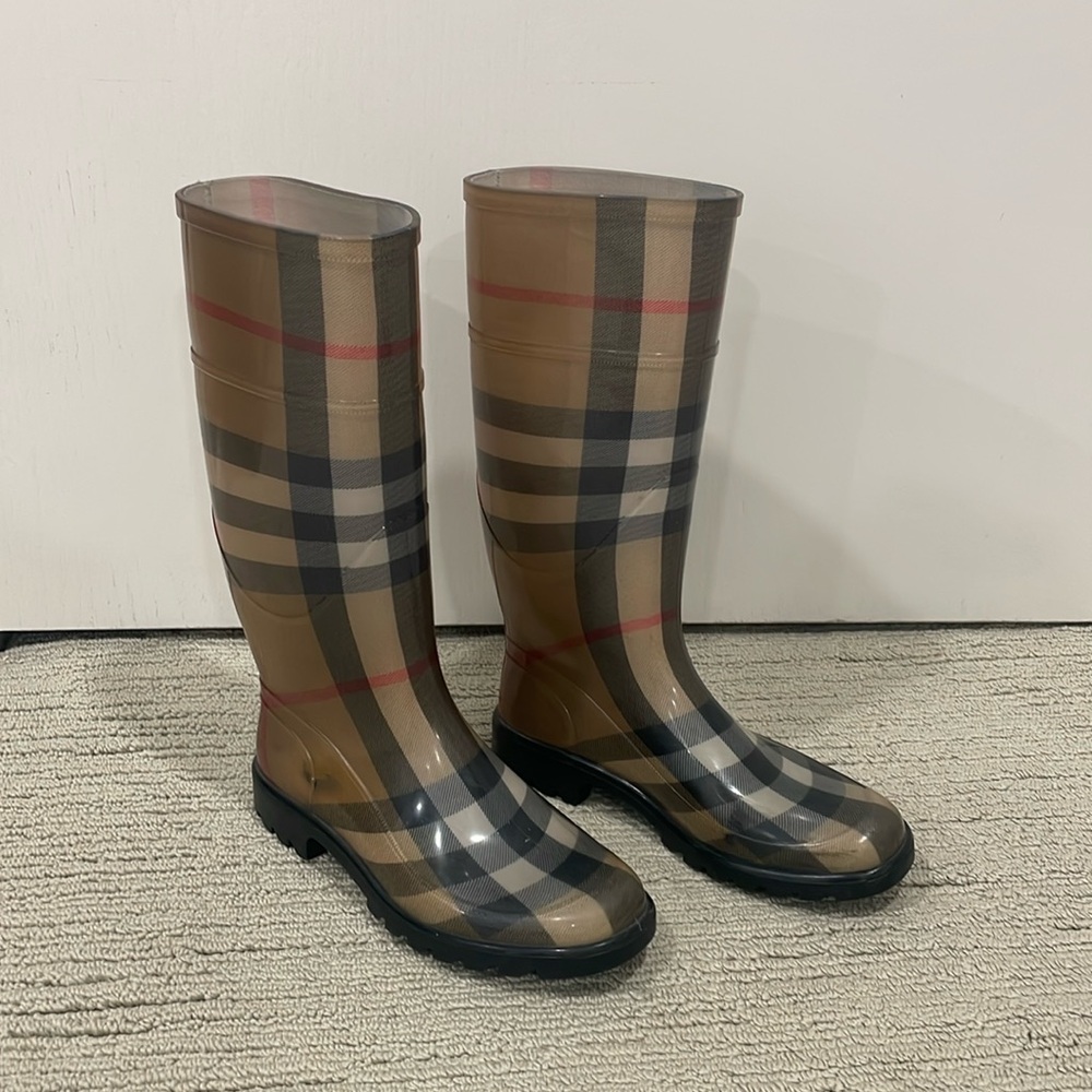 Burberry Rainboots